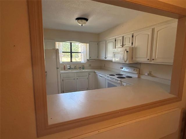1004 Scissortail Drive