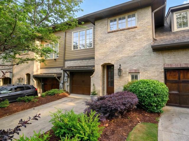 1004 Townes Court