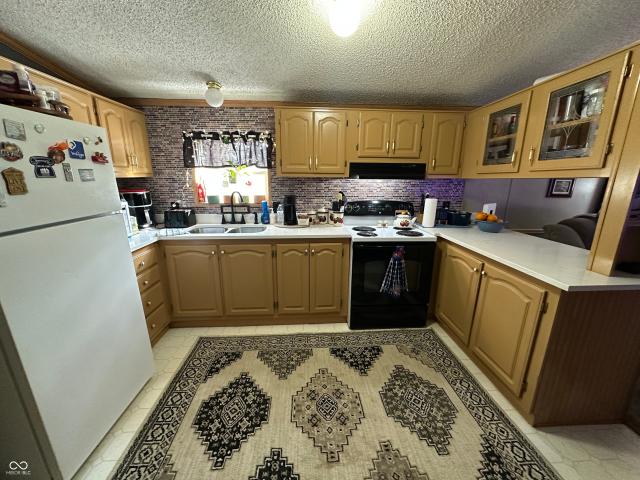 1004 Van Bibber Lake Estate