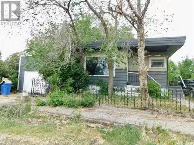 1004 2Nd Street N, Rockglen, SK, S0H 3R1 house for sale Lis.