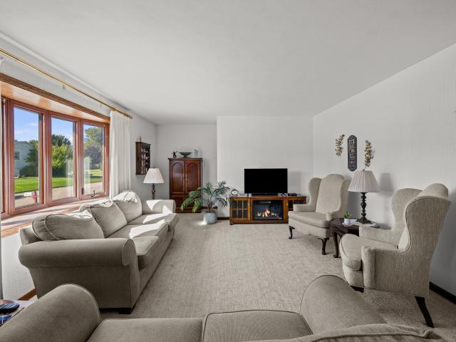 1004 6th Street