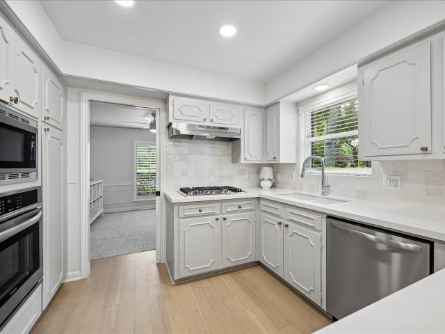 10050 Wickersham Lane