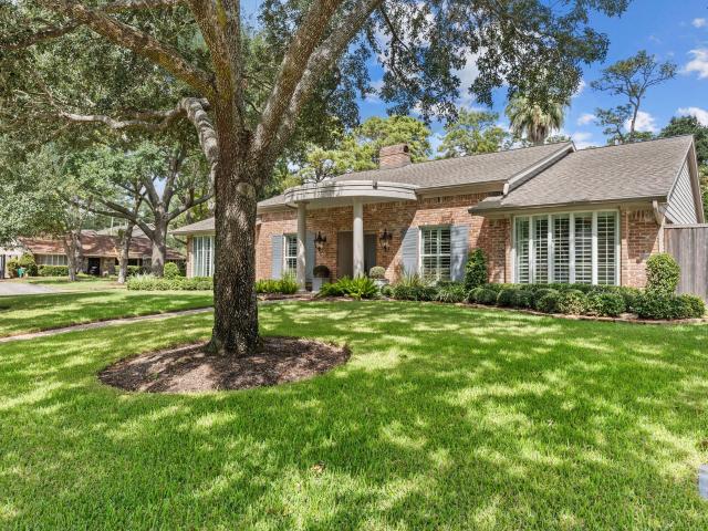 10052 Lynbrook Drive