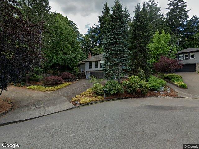 10052 SW Balmer Cir, Portland, OR 97219