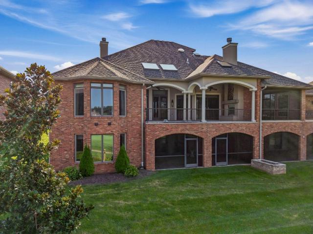 1005 marcassin dr