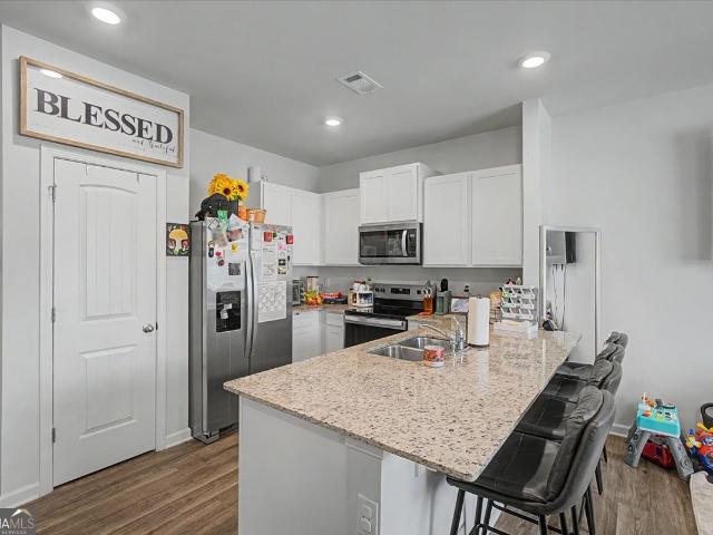 1005 N 2nd Avenue NW 9