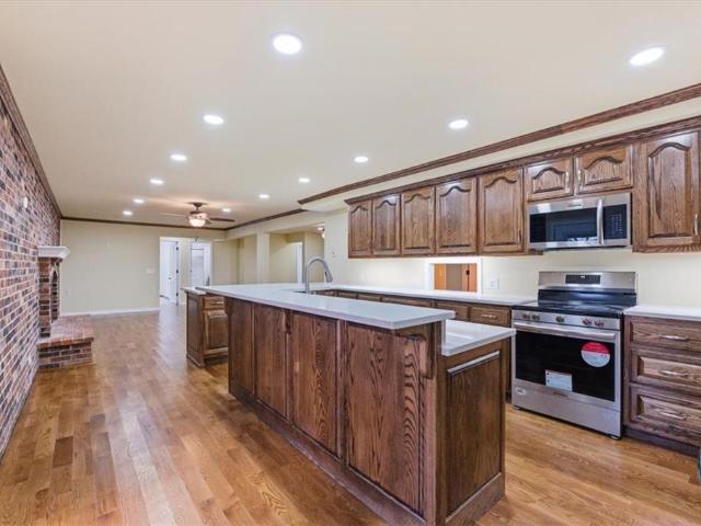 1005 N Old Highway 71 N/A