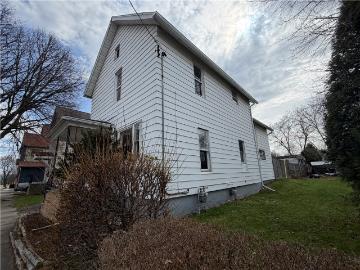 1005 N Main St, Elmira, NY 14901 | MLS #R1673