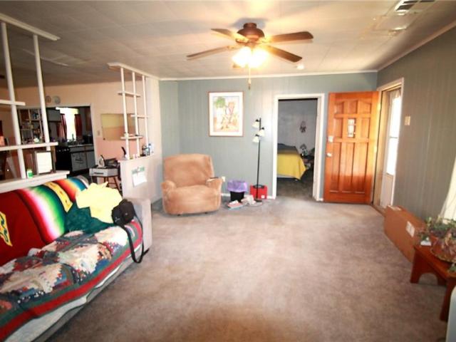 1005 E 4th Street