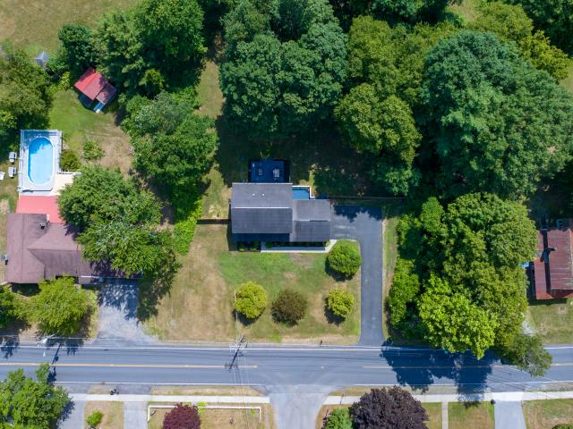 1005 E River Drive