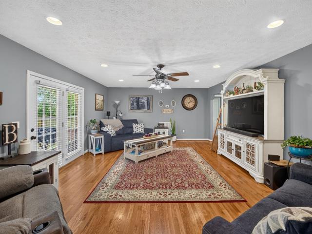1005 Heathwood West Dr