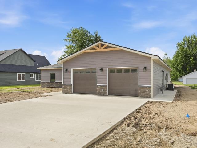 1005 Joanna Court