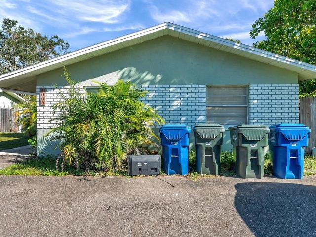 1005 Lake Palms Dr, Largo, FL 33771 | MLS #TB8324