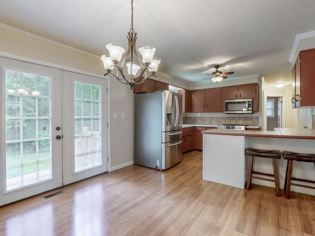 1005 Pinewood Ct