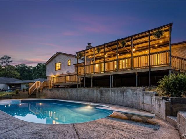 1005 Princeton Pl, Northport, AL 35473