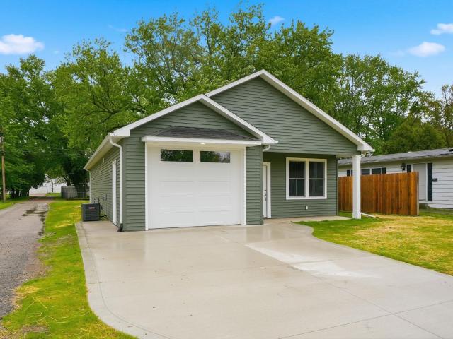 1005 Schirmeyer Street