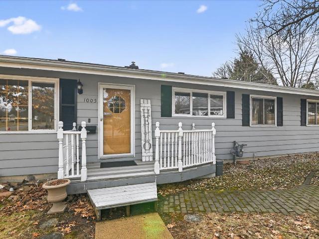 1005 Tompkins Drive