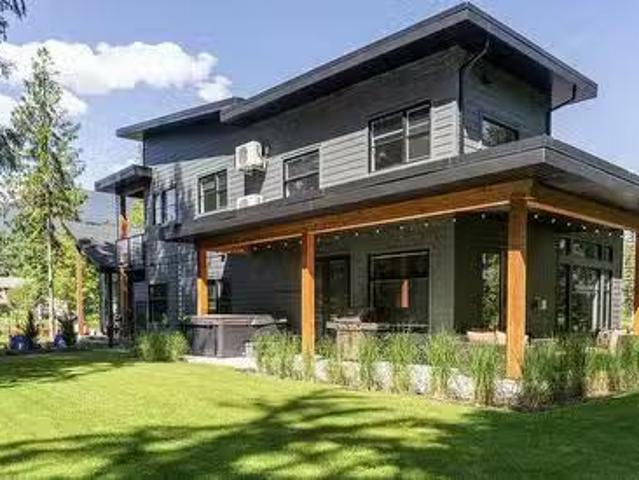 1005 Williams Gate Lane, Revelstoke, BC, V0E 2S1 Luxury Hous.