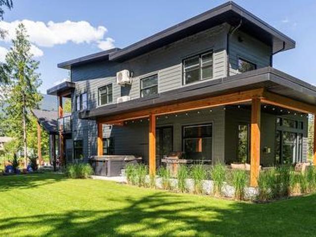 1005 Williams Gate Lane, Revelstoke, BC, V0E 2S1 Luxury House for sale | Listing ID 10395 | Royal LePage Carriage Trade Luxury Properties