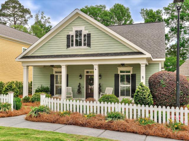 1006 Mitchell Lane