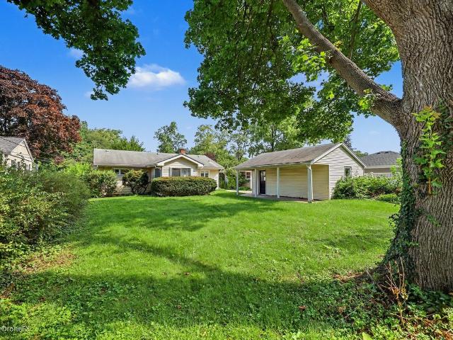 1006 Arbor Avenue