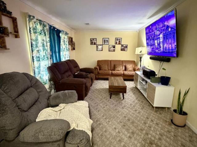 1006 Crestline Drive