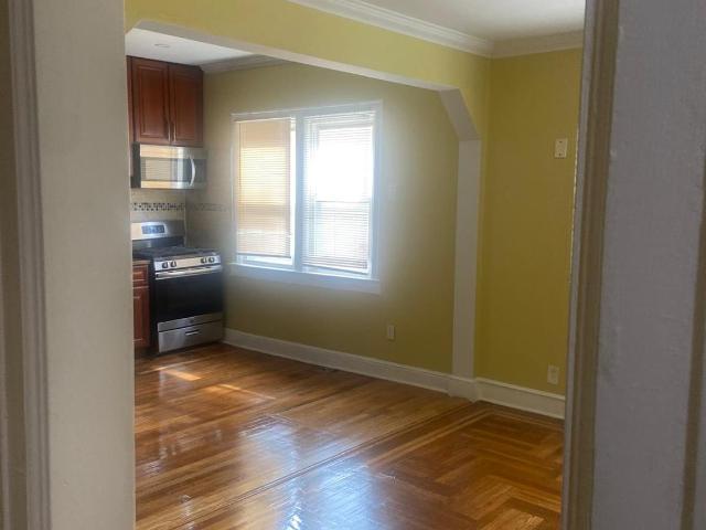 1006 E 241 St