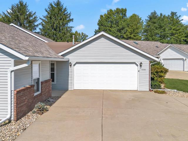 1006 E Sherbrooke Drive