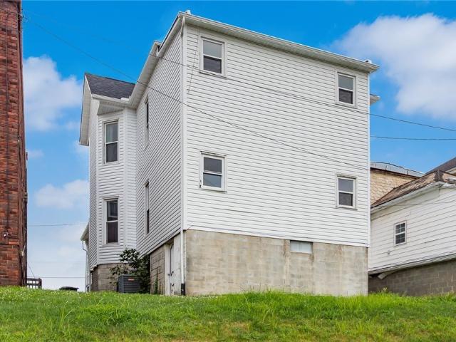 1006 Gaston Avenue