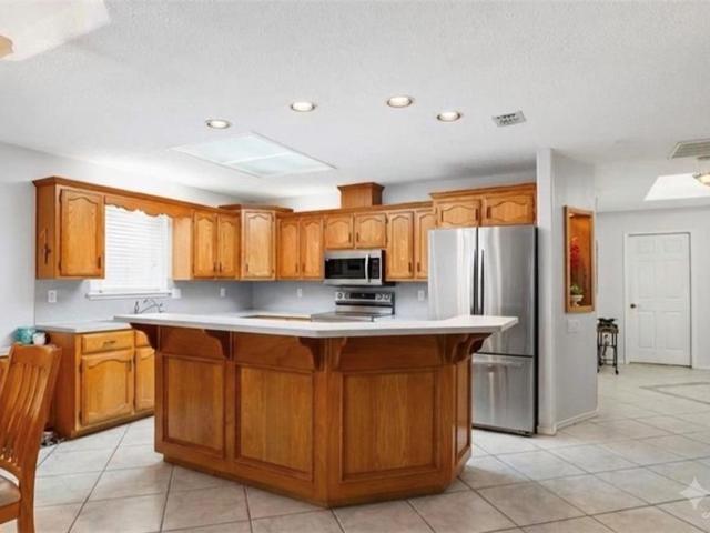 1006 Lake View Drive