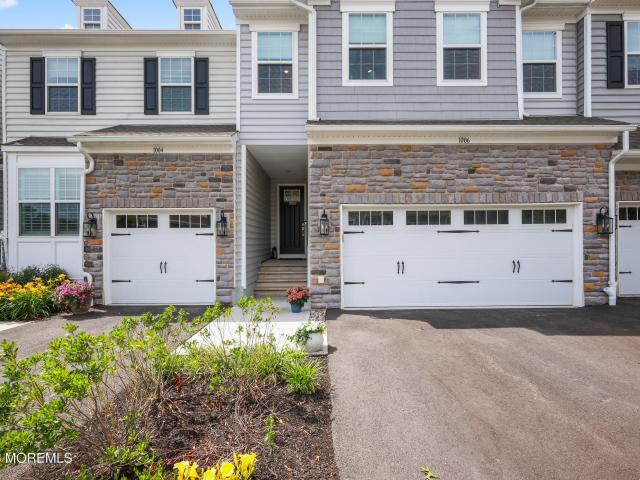 1006 Pheasant Lane Unit #204