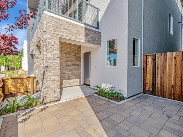 1006 Rojo Terrace