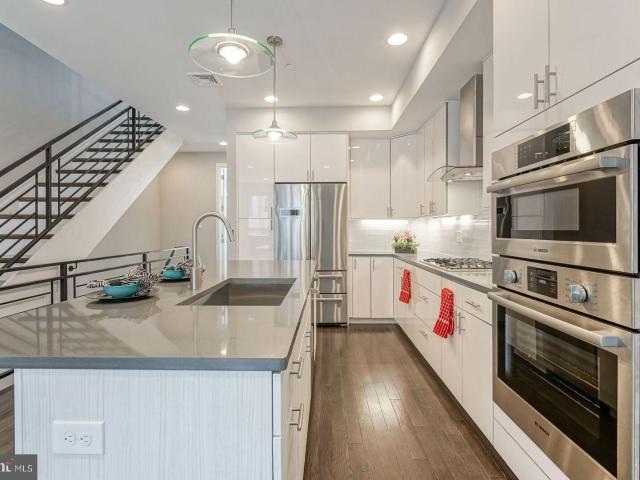 1006 S 17th St, Unit B, Philadelphia, PA 19146 | MLS #PAPH2585