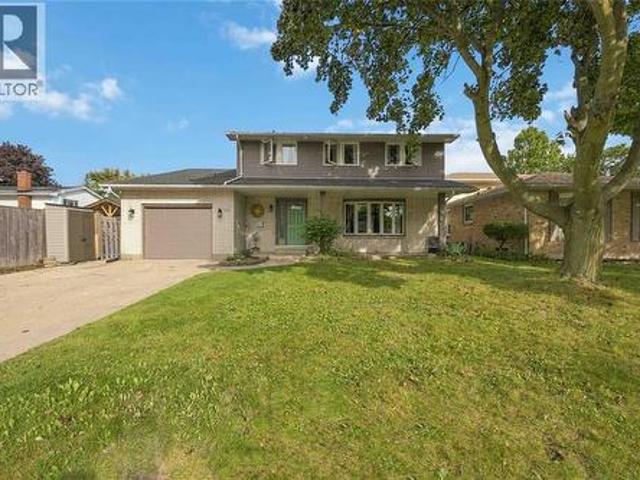 1006 Salisbury Street, Sarnia, ON, N7S 4N7 house for sale | Listing ID 26022 | Royal LePage