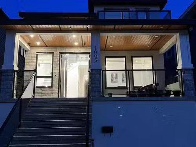 1006 Salter Street, New Westminster, BC, V3M 5A6 house for s.