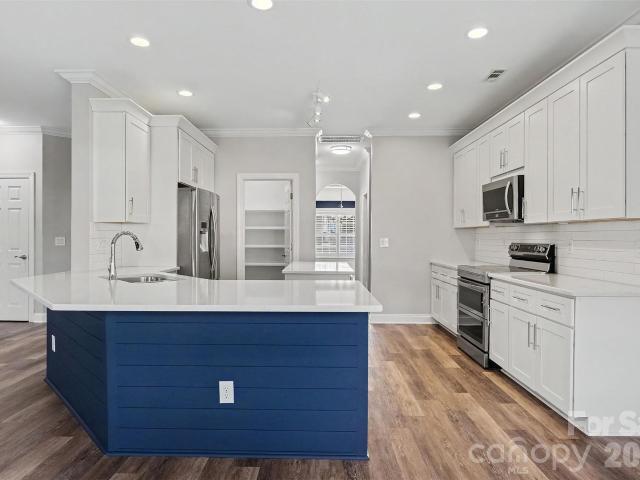 1006 Triple Crown Drive