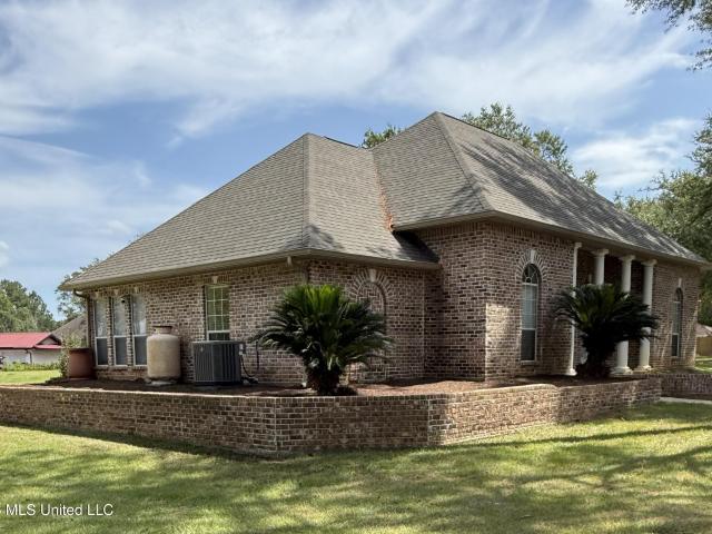 1006 Woods Road