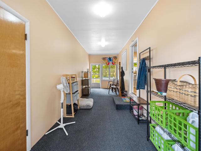 1006 9TH Street