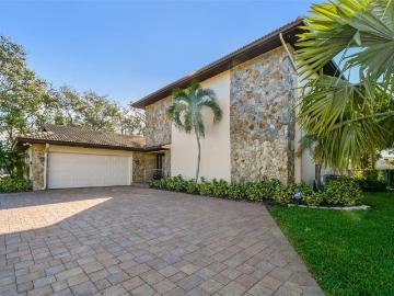 10073 S Yacht Club Dr, Treasure Island, FL 33706 | MLS #TB8442