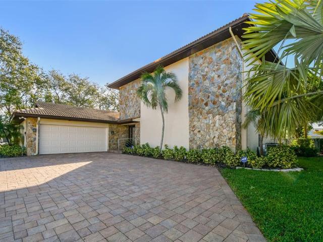 10073 S Yacht Club Dr, Treasure Island, FL 33706 | MLS #TB8442