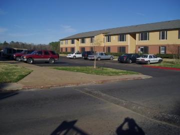 1007 NNW Loop 323, 4 beds, 2 full baths