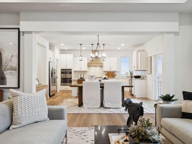 1007 Oakwood Lane