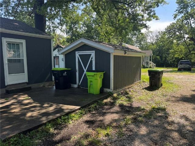 1007 A & B Lexington N/A S