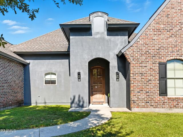 1007 Stephanie Dr Exd, Breaux Bridge, LA 70517 | MLS #25001