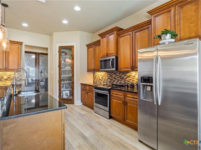 1007 Saddle Bluff Drive