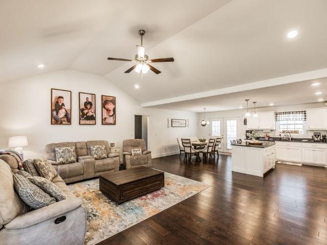 1007 Smiley Troutt Rd, Bethpage, TN 37022 | MLS #3234