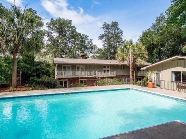 1007 Tamarack Drive