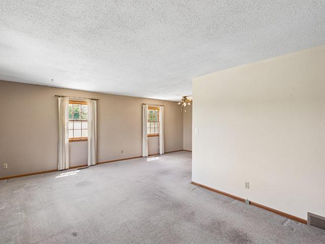 1007 W Iowa Avenue