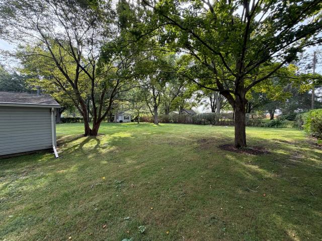10083 Elizabeth Road