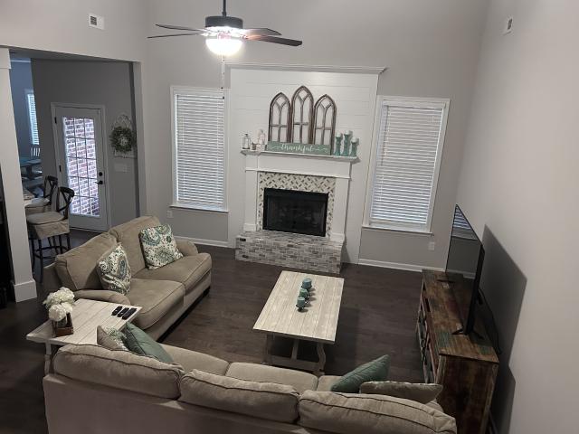 10087 McKee Rd